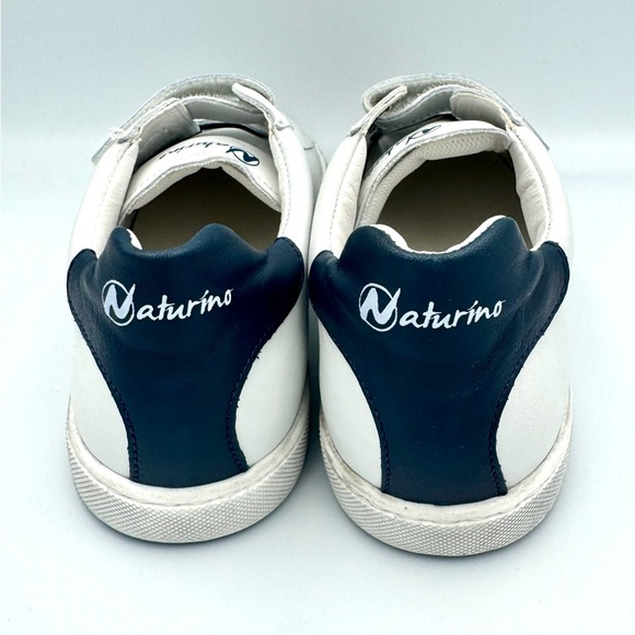Naturino Sz 34 Hasselt 2 White and Blue Velcro Leather Sneaker NEVER WORN - Picture 3 of 8